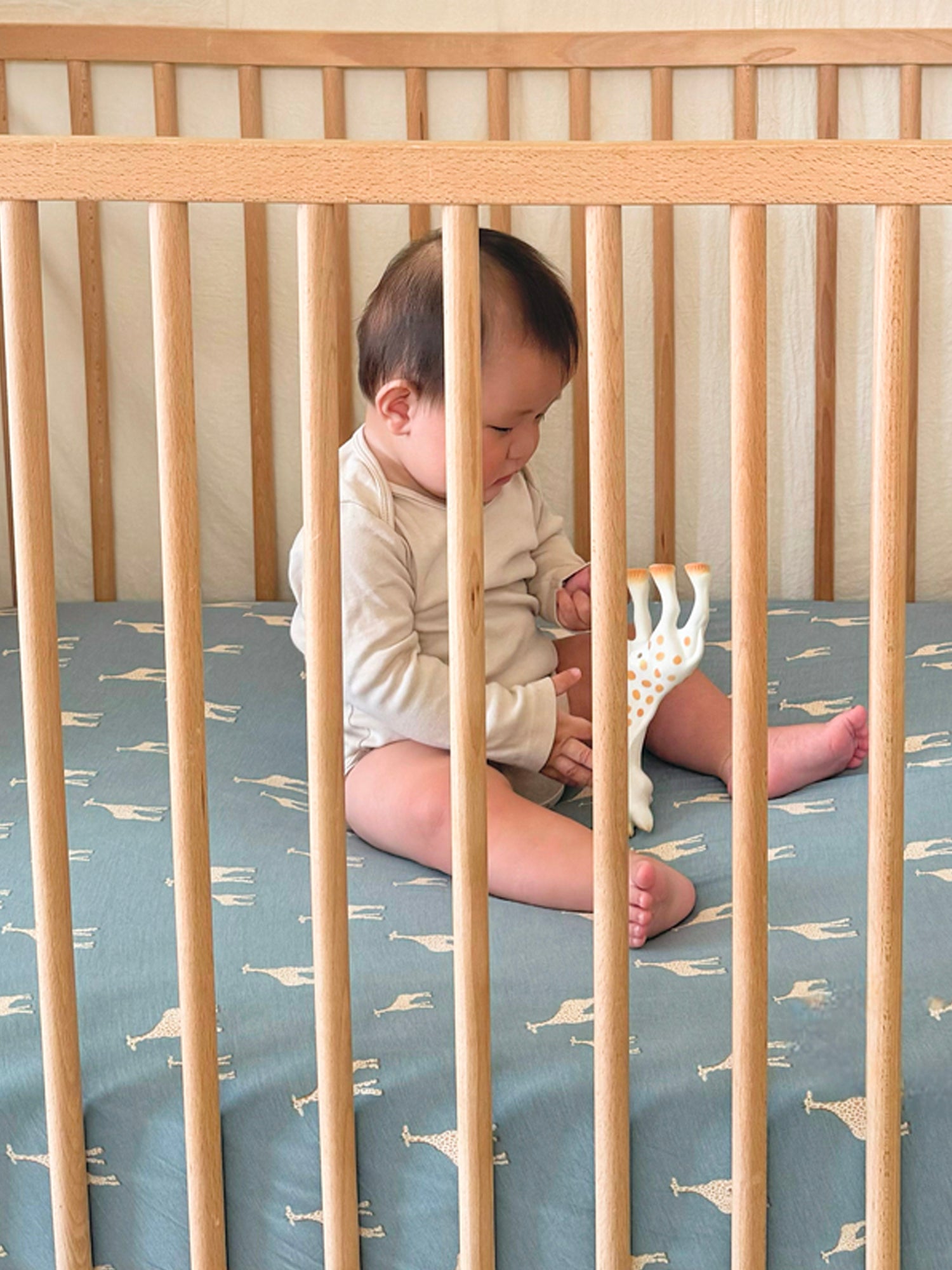 Crib Sheet - Giraffe Moss