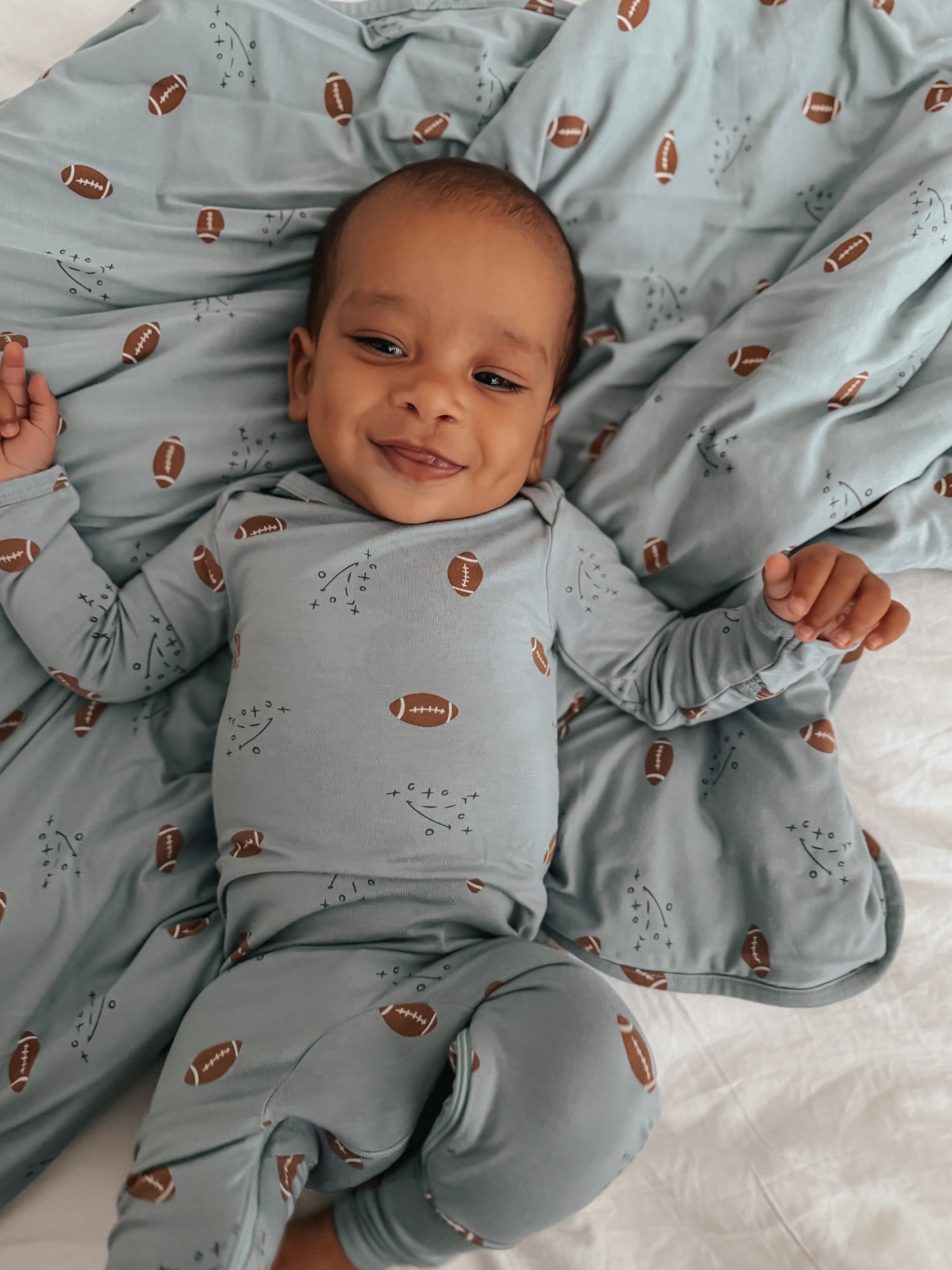 Cloud Blanket - Football / 1.0 TOG