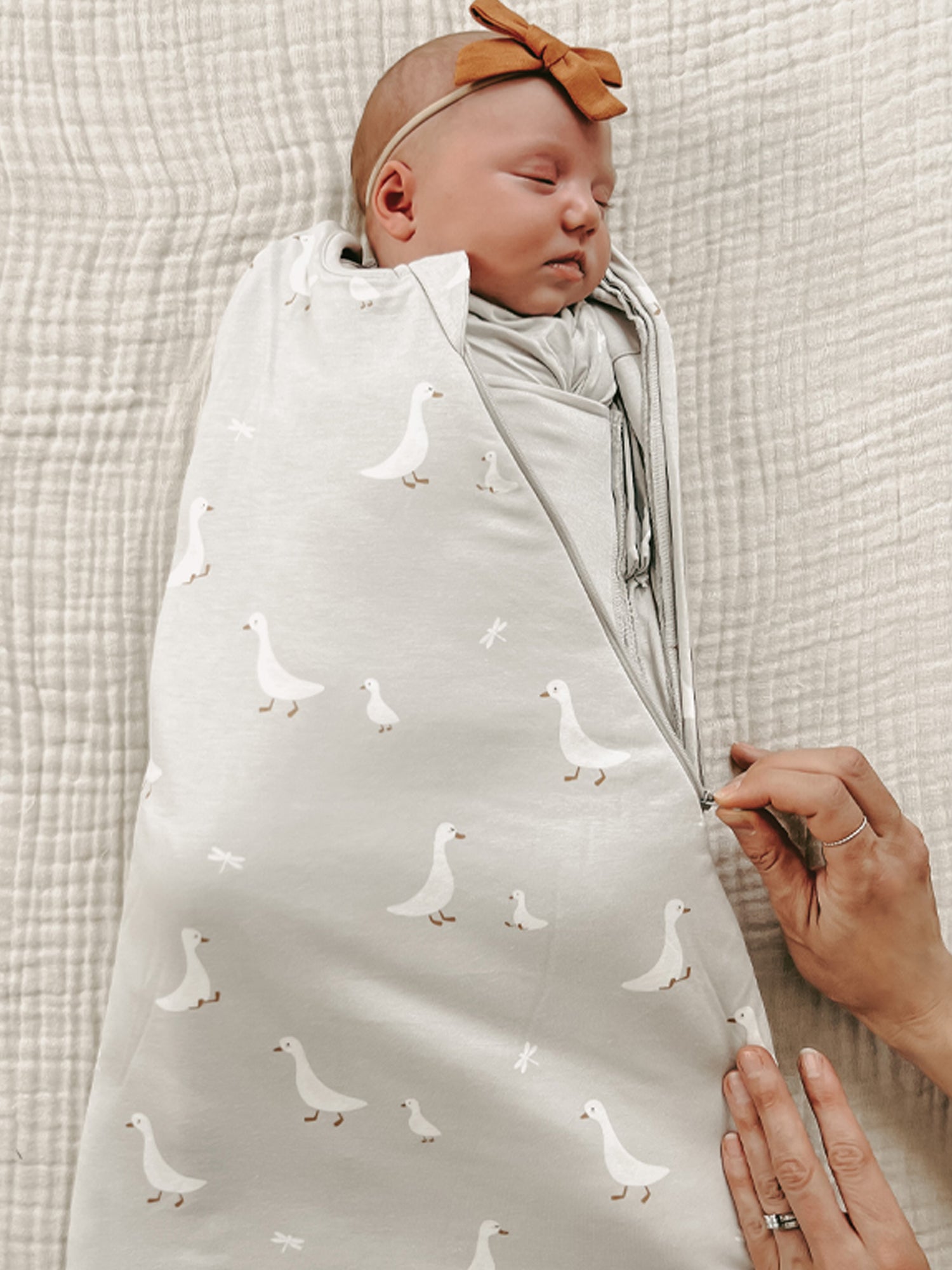 Swaddle Sleep Sack - Goose / 2.5 TOG