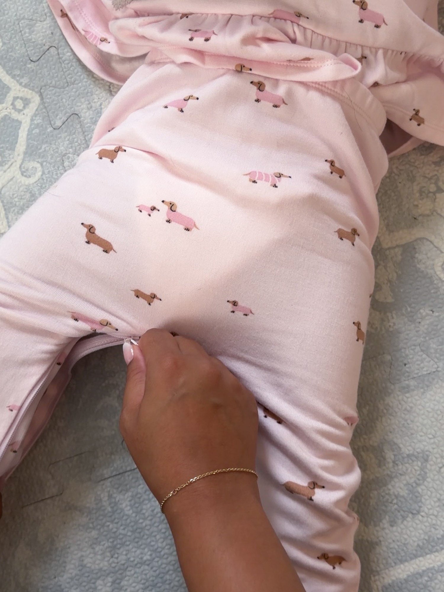 Fleece Two Piece Ruffled Sweatsuit - Girldog