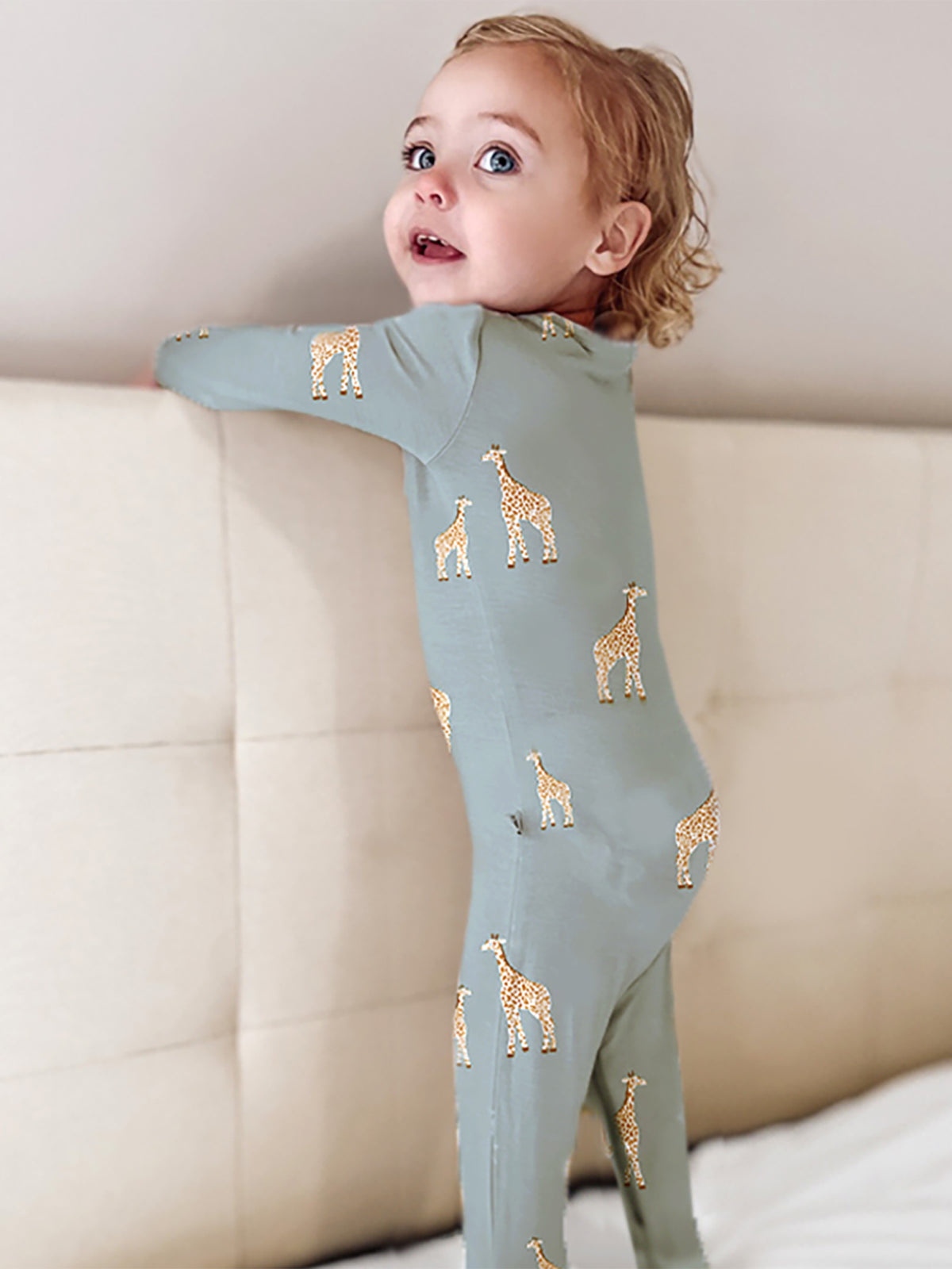 Convertible Pajama - Giraffe Moss