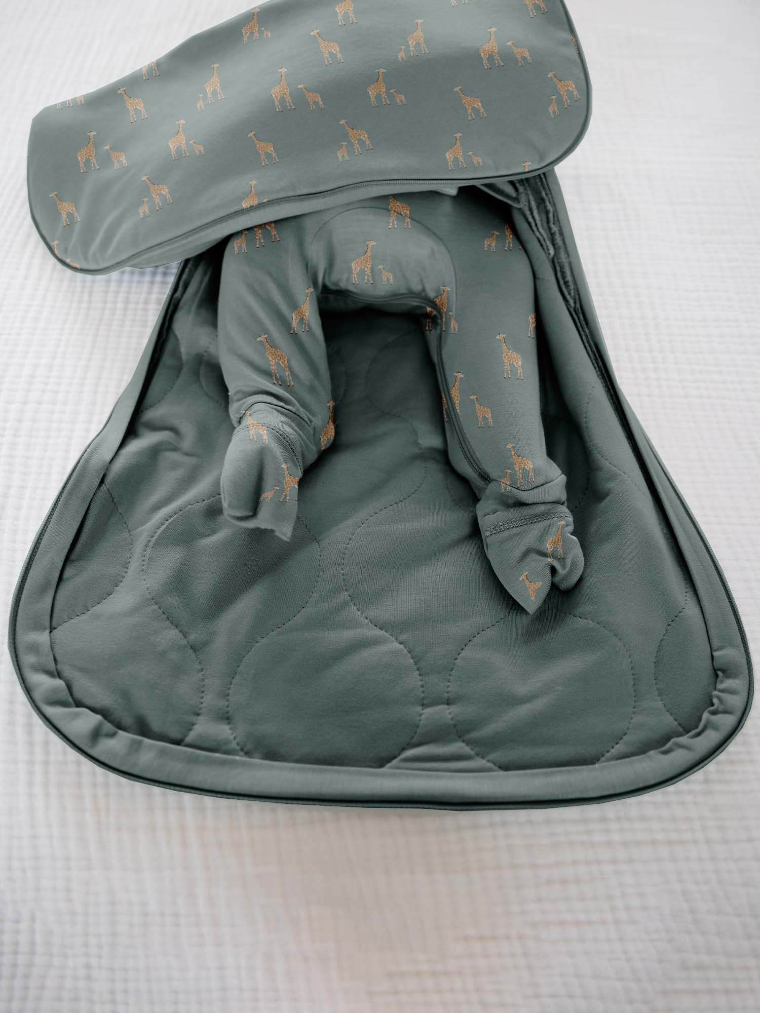 Swaddle Sleep Sack - Giraffe Moss / 2.5 TOG