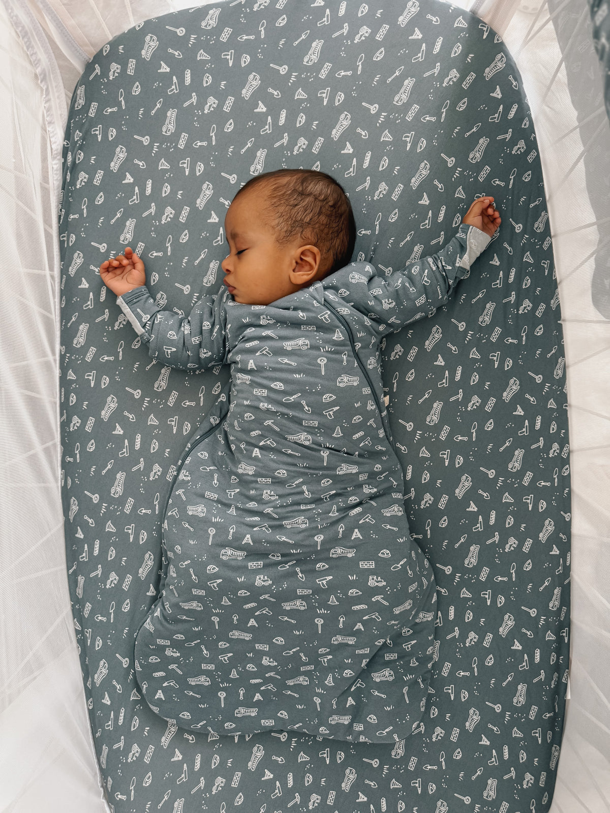 Long Sleeve Transitional Swaddle Sack - Construction / 2.5 TOG