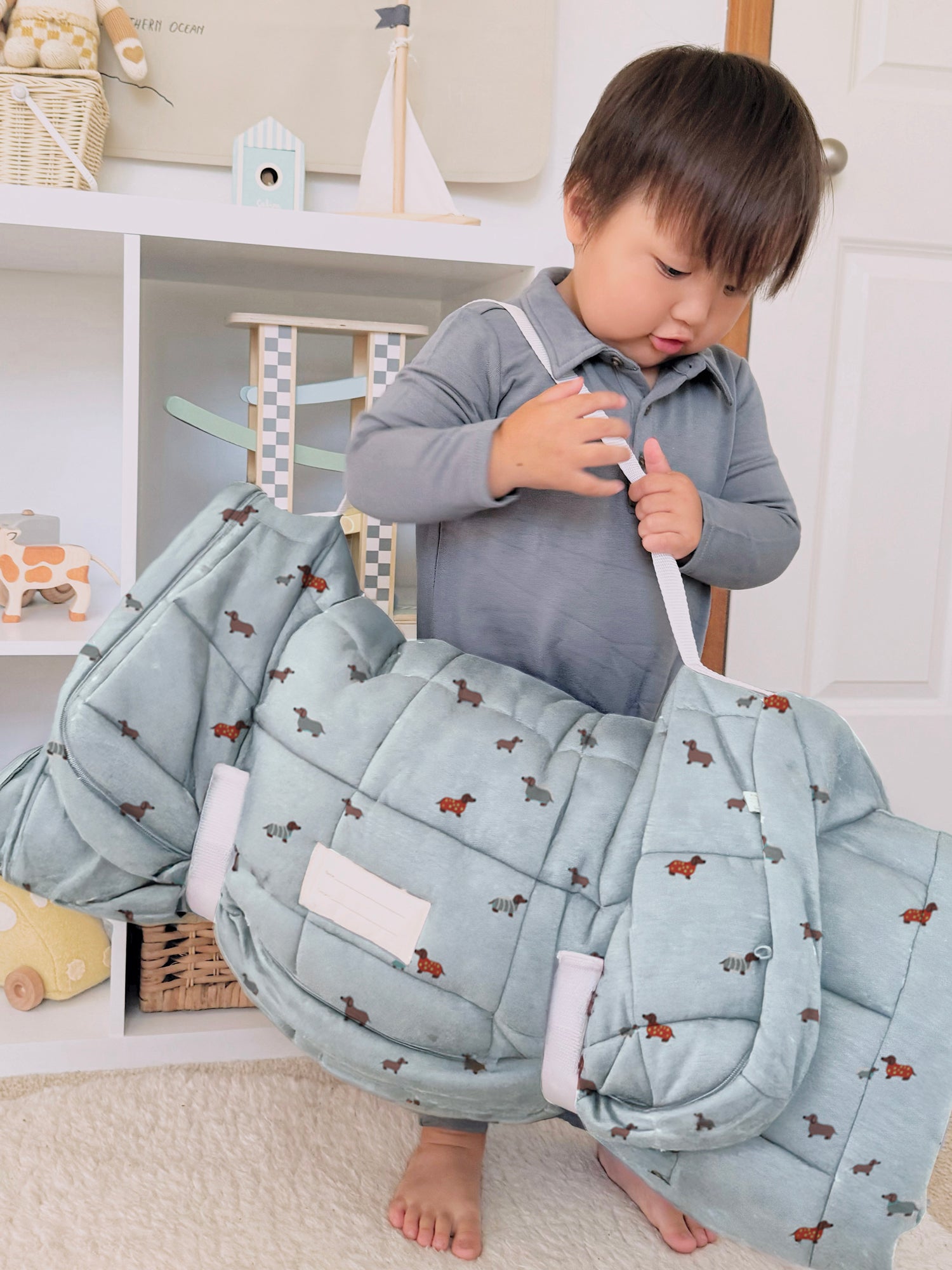 Woof Blue Bamboo Viscose Toddler Nap Mat | günamüna