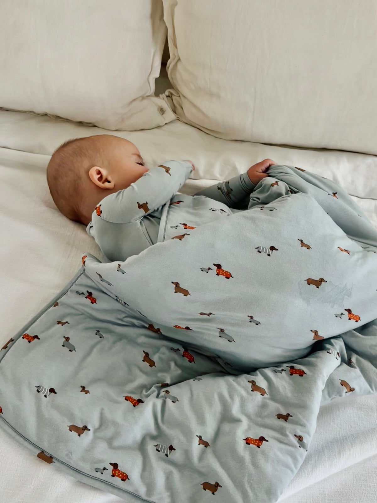 Cloud Blanket - Woof / 1.0 TOG