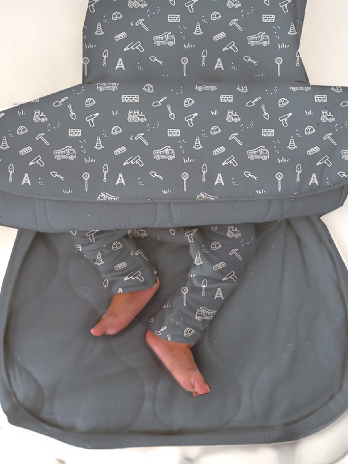 Swaddle Sleep Sack - Construction / 1.0 TOG