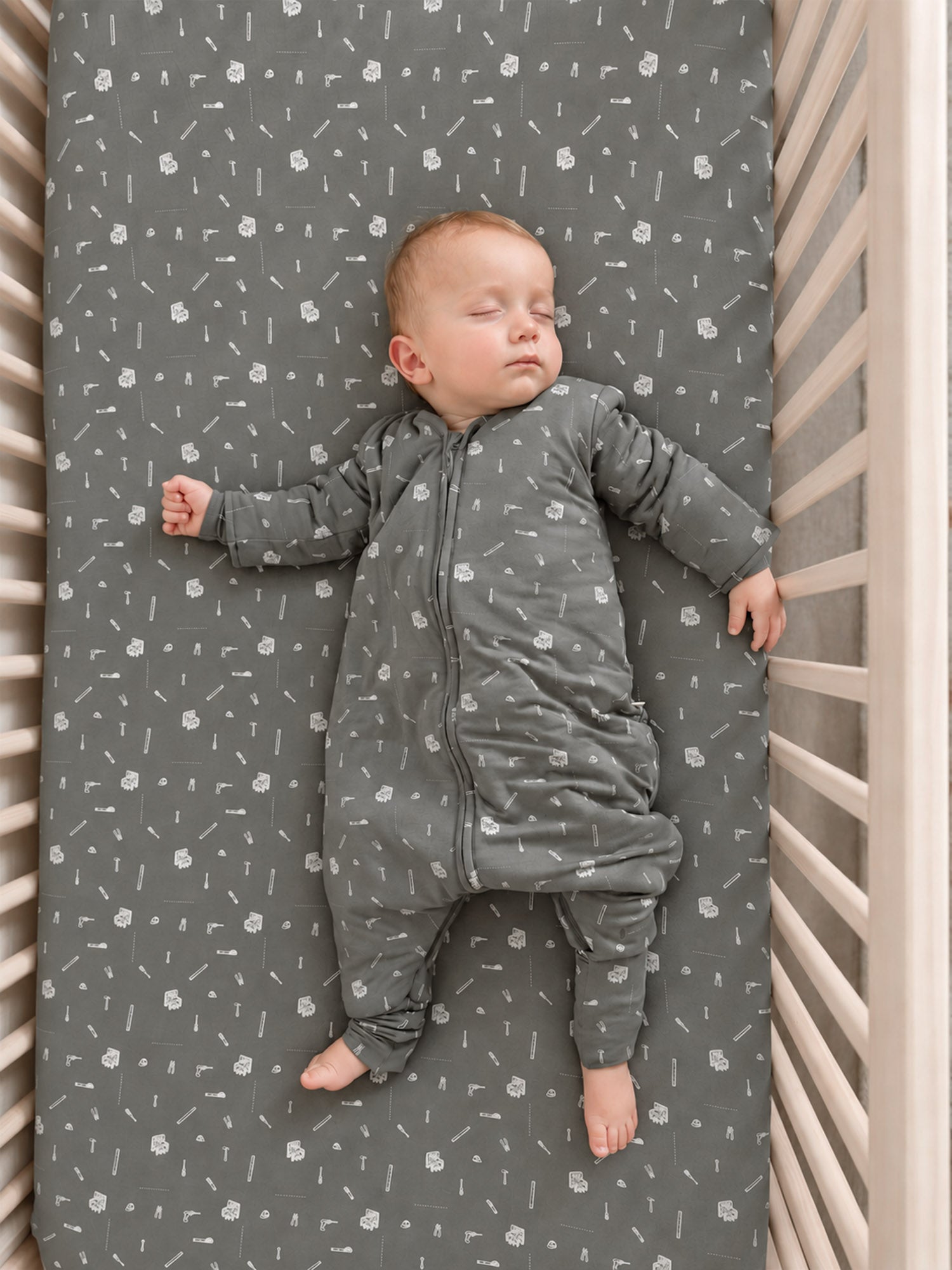 Long Sleeve Footie Sleep Sack - Tools / 2.5 TOG