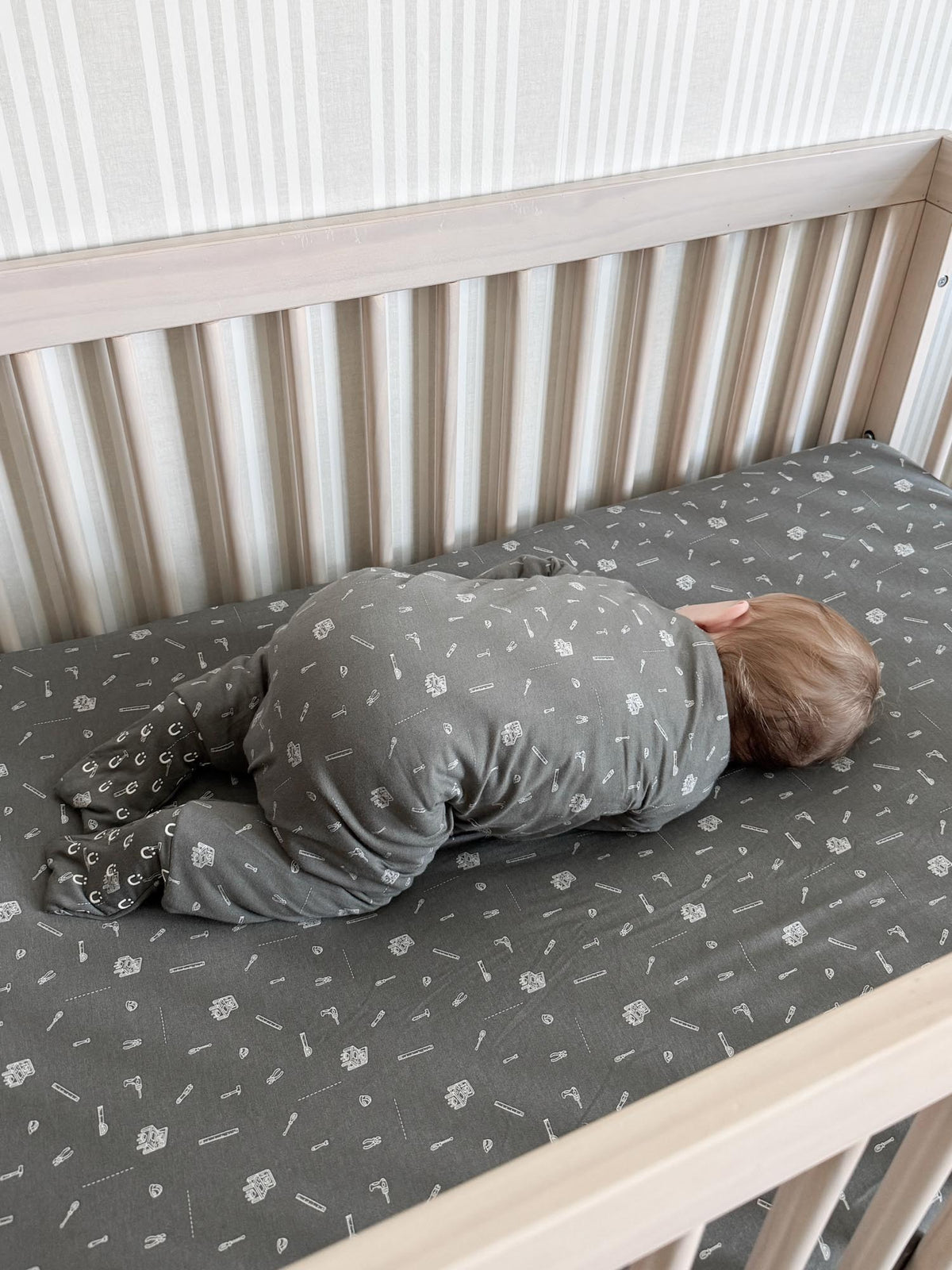Long Sleeve Footie Sleep Sack - Tools / 2.5 TOG